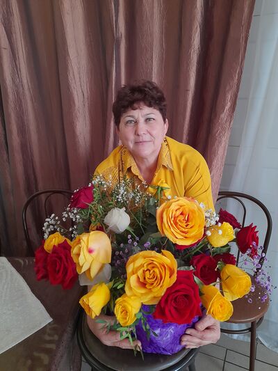  ,   Oksana, 60 ,   c 
