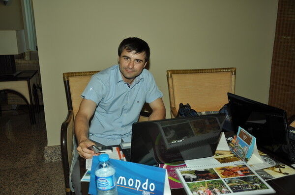  ,   Rinat, 39 ,   