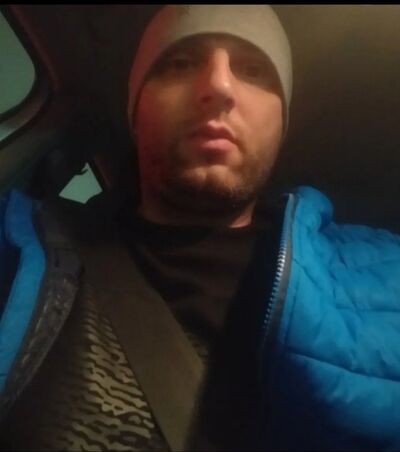  ,   Piotr, 39 ,   ,   