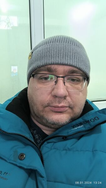  ,   Alexander, 42 ,   , 