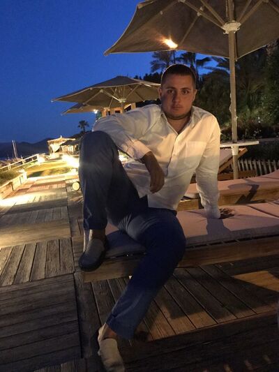  ,   Viktor, 40 ,   ,   , c , 