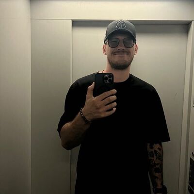 ,   , 28 ,   ,   