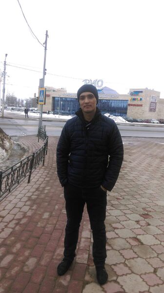  ,   Farrux, 32 ,   ,   