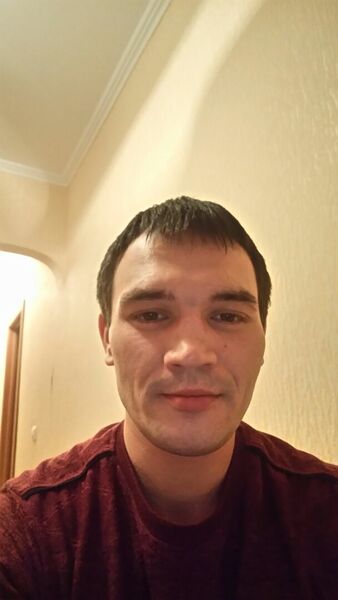  ,   Albert, 37 ,  