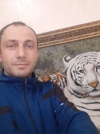  ,   Garik, 43 ,   ,   