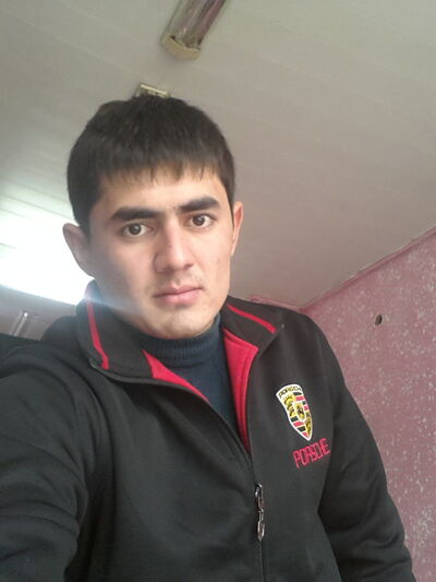  ,   Dima, 33 ,   