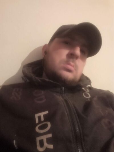  ,   Spott, 35 ,   ,   