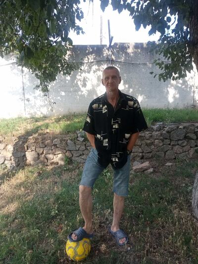  ,   Oleg, 58 ,   