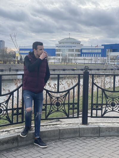  ,   Hussam, 25 ,   ,   