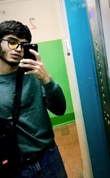  ,   Armani, 27 ,   , c 