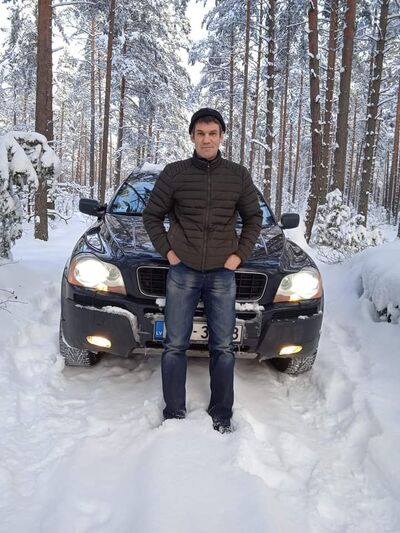  ,   Aivarok, 44 ,   ,   