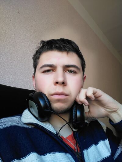  -,   DeadCat, 34 ,   