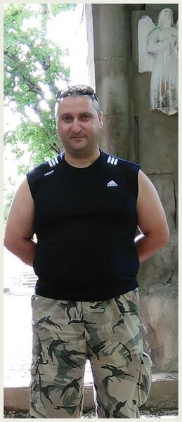  ,   Gocha, 45 ,  