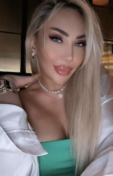  ,   Sofi, 32 ,   ,   