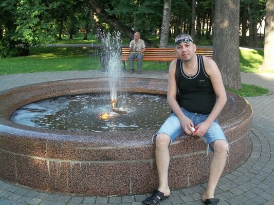  ,   Tarek, 47 ,   ,   , c , 
