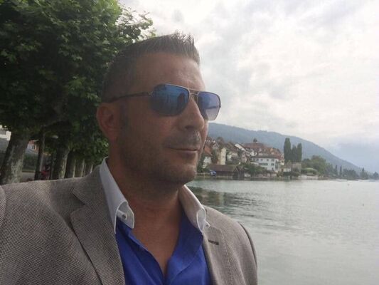  Darmstadt,   Philippe, 52 ,   ,   , c 