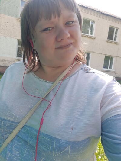  ,   Elena, 35 ,   c 
