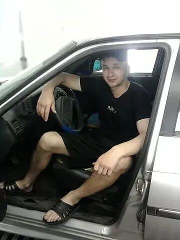  35806443  Alexander, 39 ,    