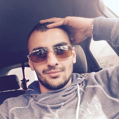  ,   Tom, 34 ,   ,   , c 