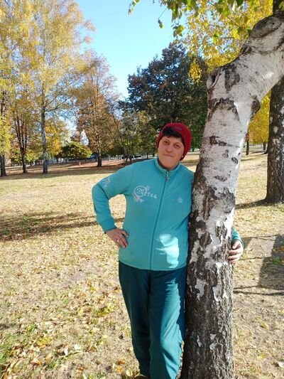  ,   Maria, 44 ,   c 