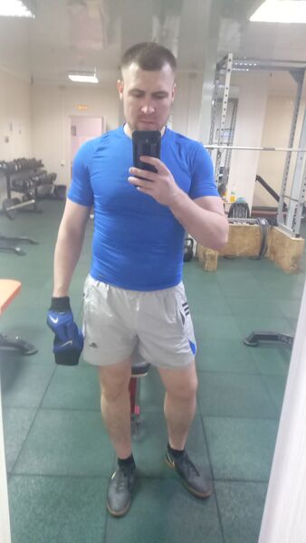  ,   Alex, 32 ,   ,   