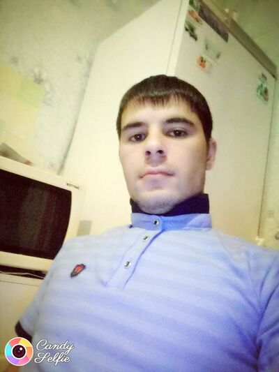 -,   Umedjon, 32 ,  