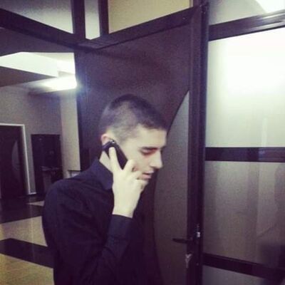  ,   Irakli, 32 ,   ,   , c 