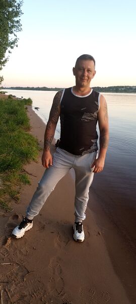  ,   Dmitry, 40 ,   ,   