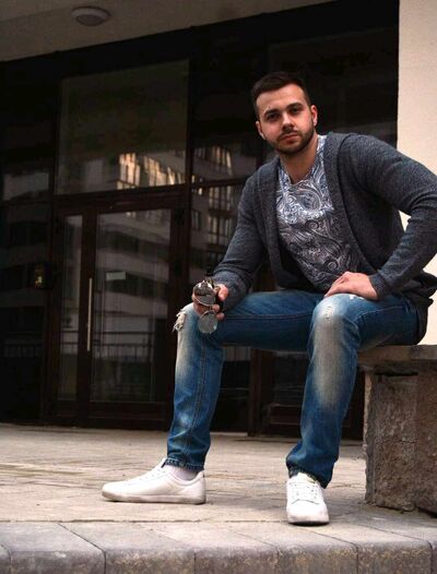  ,   Alex, 35 ,   ,   , 