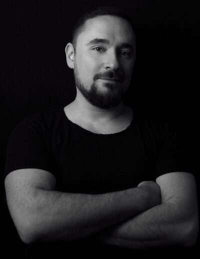  ,   Stanislaw, 39 ,   c 