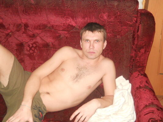  ,   Pavel, 39 ,  