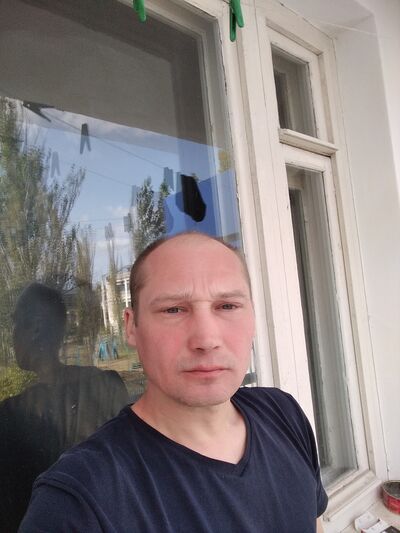  ,   Valentin, 41 ,   ,   