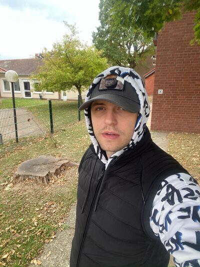  ,   Daniel, 29 ,   ,   