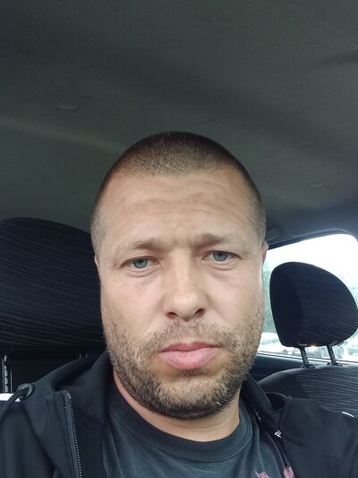  ,   Pavel, 37 ,   ,   