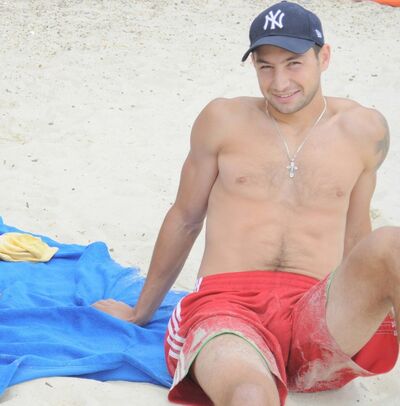  ,   Alen, 36 ,   