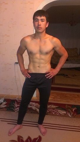  ,   Akon, 34 ,   