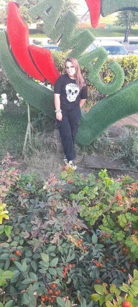  ,   Veronica, 19 ,   