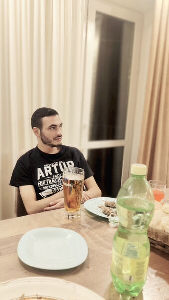  ,   Artur, 31 ,   ,   