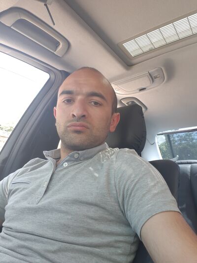  ,   Karlen, 34 ,   ,   