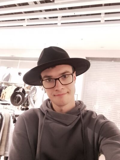  ,   Ivan, 21 ,   ,   