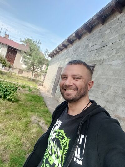  ,   Denis, 39 ,   ,   
