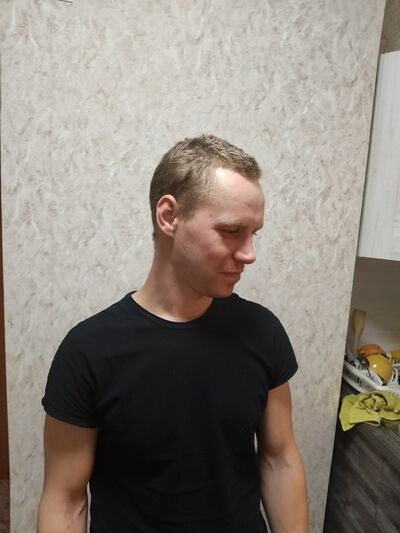  ,   Alexander, 32 ,   