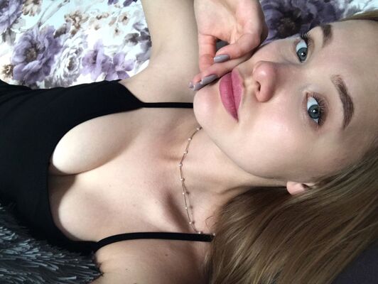  ,   NastyaHole, 19 ,   ,   