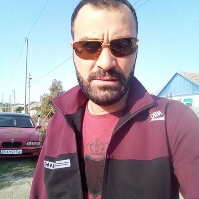  ,   Nadim, 37 ,   ,   