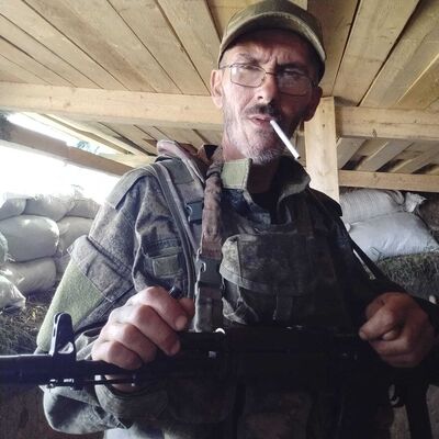  ,   Alik, 51 ,     