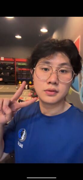  ,   Leo Bu, 24 ,   ,   