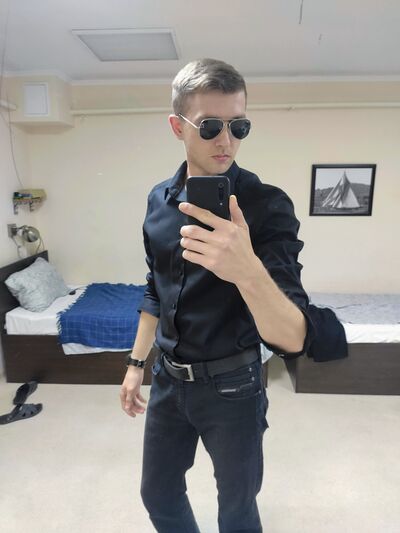  ,   Ian, 33 ,   ,   