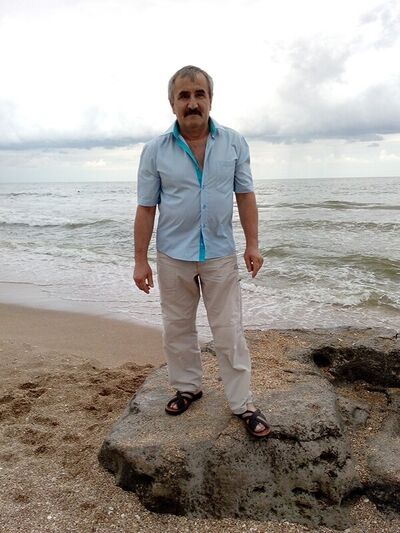  ,   Zahar, 65 ,   