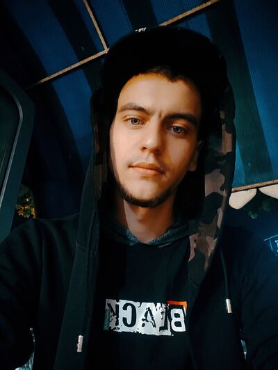  ,   Valentin, 23 ,   ,   