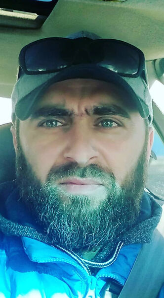  ,   Nik, 47 ,   ,   